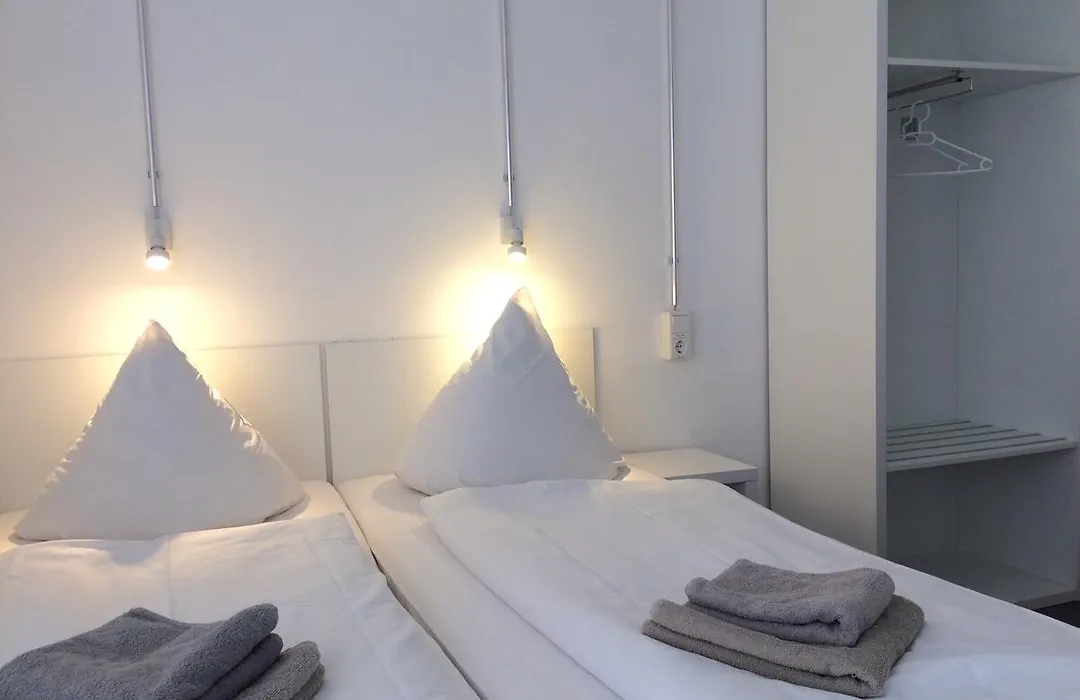 BNB near Brandenburg Gate - Rooms&Apartments-1